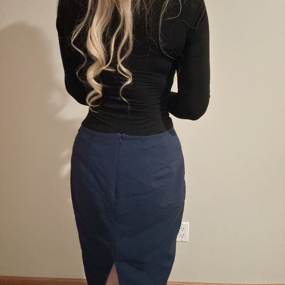 Express Navy Pencil Skirt - Picture 2 of 4